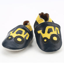Load image into Gallery viewer, [simfamily]Skid-Proof Baby Shoes Soft Genuine Leather Baby Boys Girls Infant Shoes Slippers 0-6 6-12 12-18 18-24 First Walkers