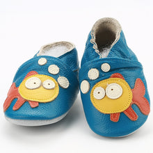 Load image into Gallery viewer, [simfamily]Newborn Boys Girls Soft Genuine Leather Antislip Baby Shoes First Walkers Baby Moccasins 0-24Months Carton Skid-Proof