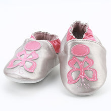 Load image into Gallery viewer, [simfamily]Newborn Boys Girls Soft Genuine Leather Antislip Baby Shoes First Walkers Baby Moccasins 0-24Months Carton Skid-Proof