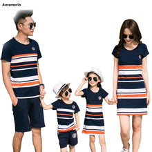 Load image into Gallery viewer, 2019 Summer Striped T-shirt Outfits Mother And Daughter Dresses And Father Son Baby Boy Girl Family Matching Family Outfits