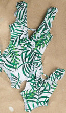 Load image into Gallery viewer, Striped Mother Daughter Swimwear One-Piece Mommy and Me Swimsuit Family Look Matching Outfits Mom Mum Daughter Dresses Clothes