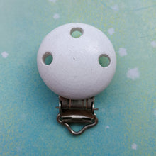 Load image into Gallery viewer, 1pc New Round Shaped Pacifier Clip Silicone Bead Baby Teether &amp; wooden teething Accessories Clip Nipple Clasps Toy DIY Bead Tool