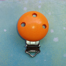 Load image into Gallery viewer, 1pc New Round Shaped Pacifier Clip Silicone Bead Baby Teether &amp; wooden teething Accessories Clip Nipple Clasps Toy DIY Bead Tool