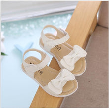 Load image into Gallery viewer, 2019 new children's girls sandals PU leather children's sandals girls anti-skid bow Princess shoes girls summer shoes
