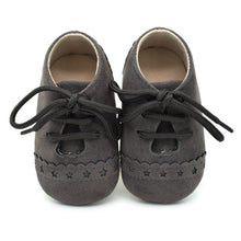 Load image into Gallery viewer, Baby Boy Girl ShoesSoft Sole Crib Sneaker Embroidery Prewalker Sapatos 4 Colors Toddler First Walker Baby Shoes
